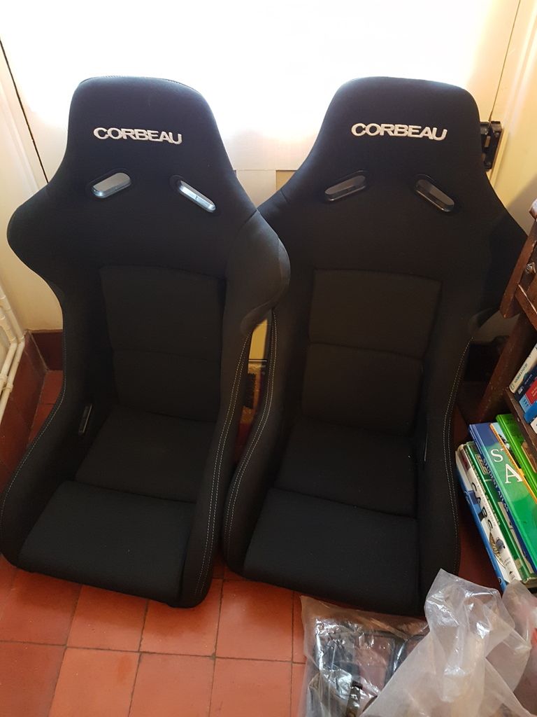 Corbeau clubsport bucket seats with omp frames